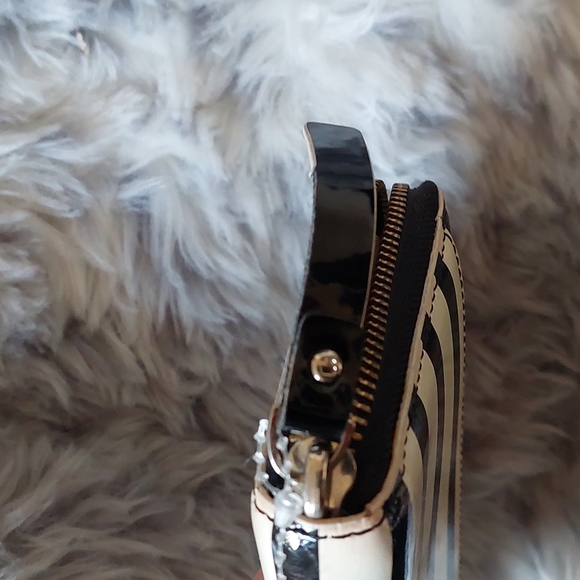 Kate Spade New Without Tags Large Wallet - Picture 5 of 6